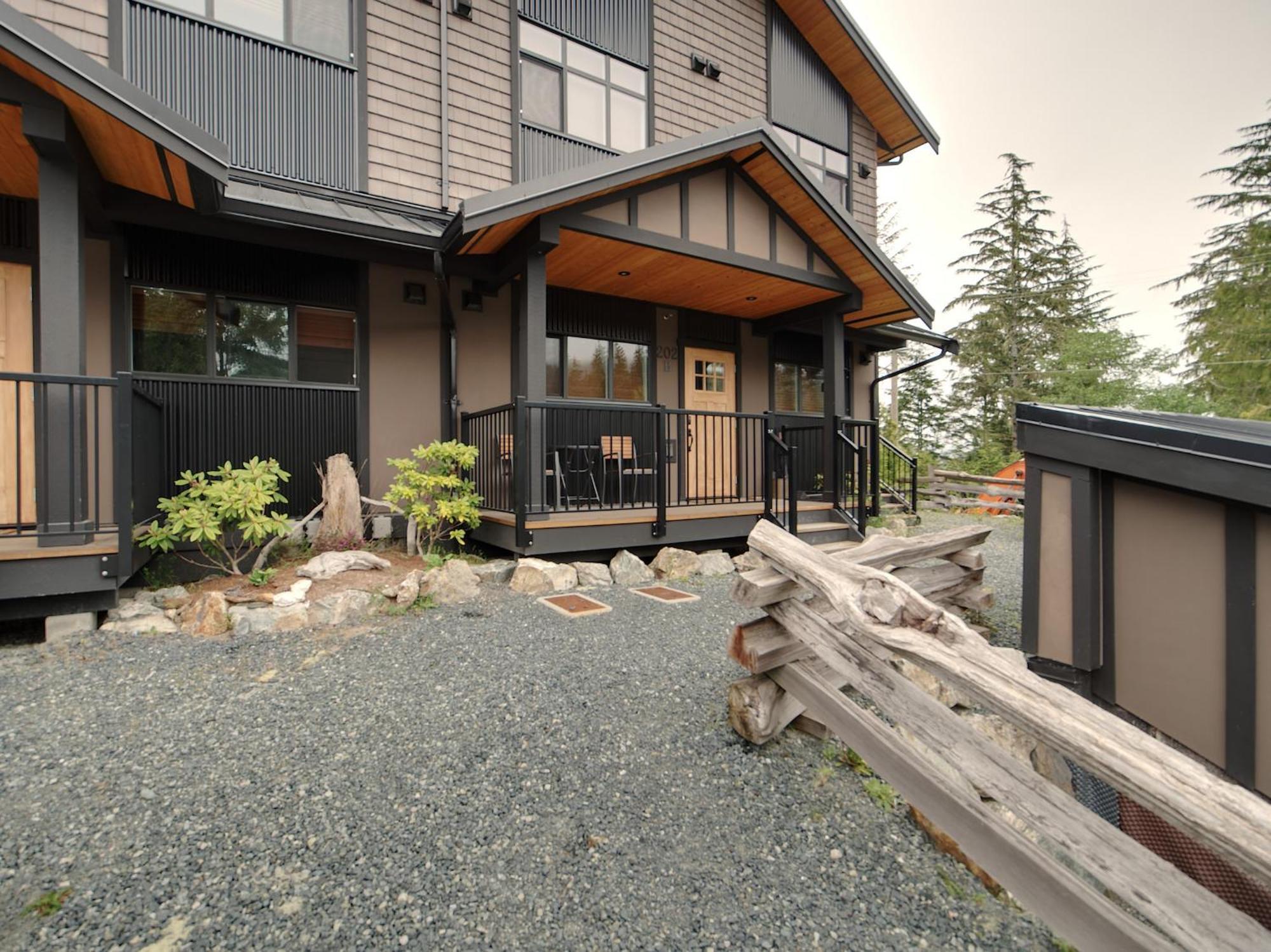 Handsome Dan'S Vacation Cottage Rentals Port Renfrew Exterior photo
