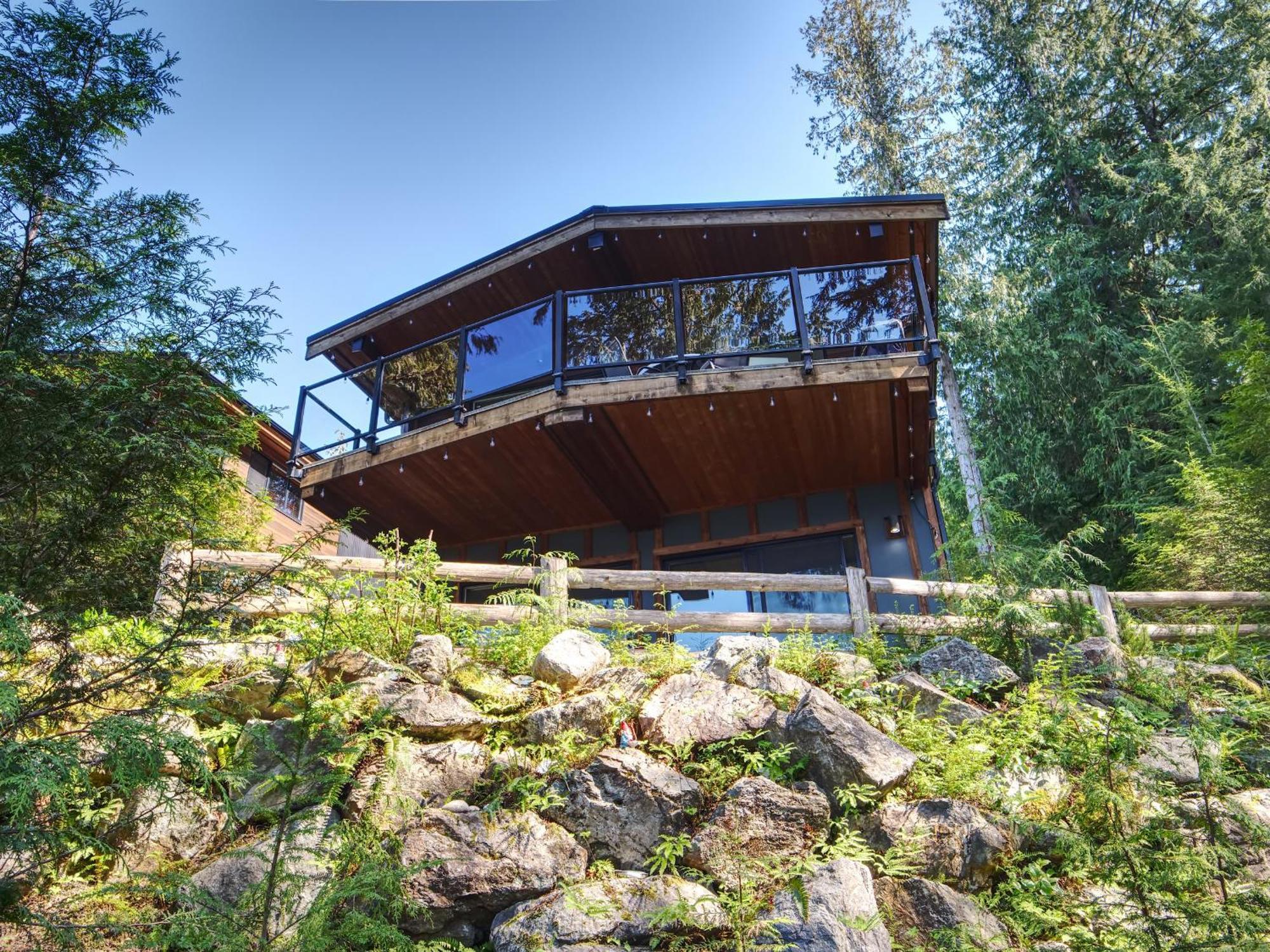 Handsome Dan'S Vacation Cottage Rentals Port Renfrew Exterior photo